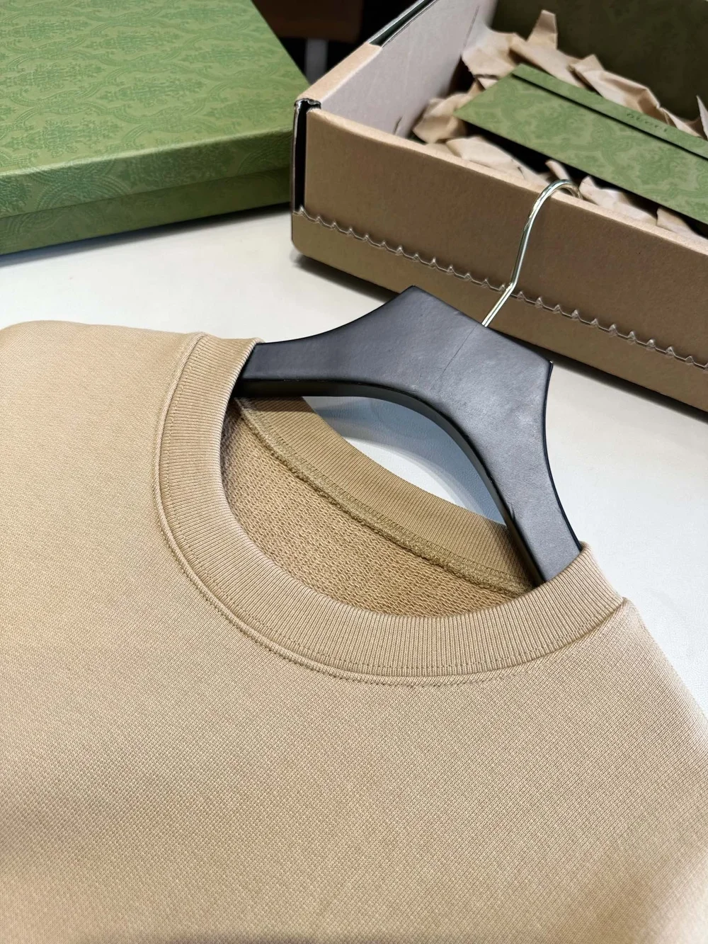 구찌 웹 슬리브 스웻 맨투맨