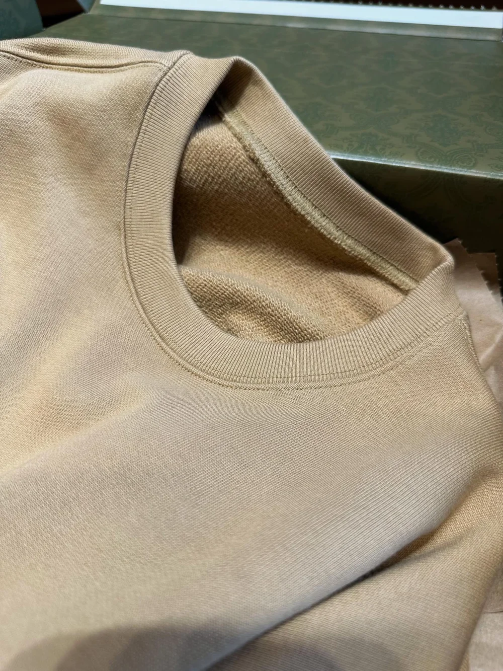 구찌 웹 슬리브 스웻 맨투맨