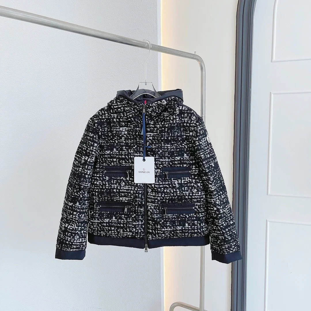 몽클레어 오렌지 쇼트 다운 자켓