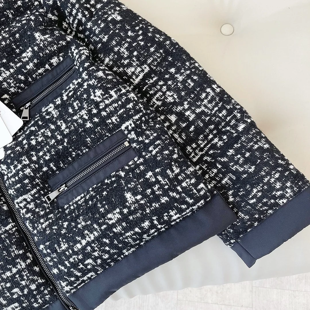 몽클레어 오렌지 쇼트 다운 자켓