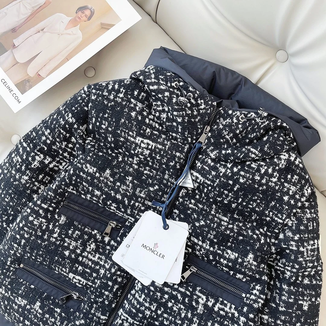 몽클레어 오렌지 쇼트 다운 자켓