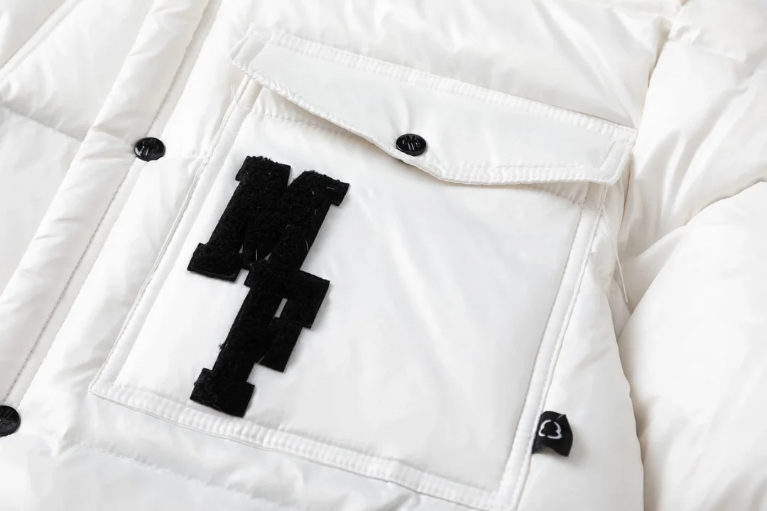 몽클레어 x 프라그먼트 안테미오크 다운 자켓 화이트