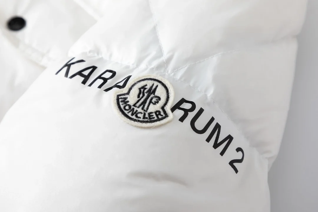 몽클레어 x 프라그먼트 안테미오크 다운 자켓 화이트