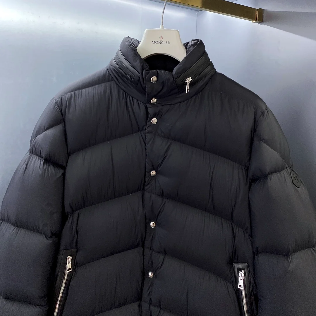 몽클레어 가이어크 다운 롱패딩