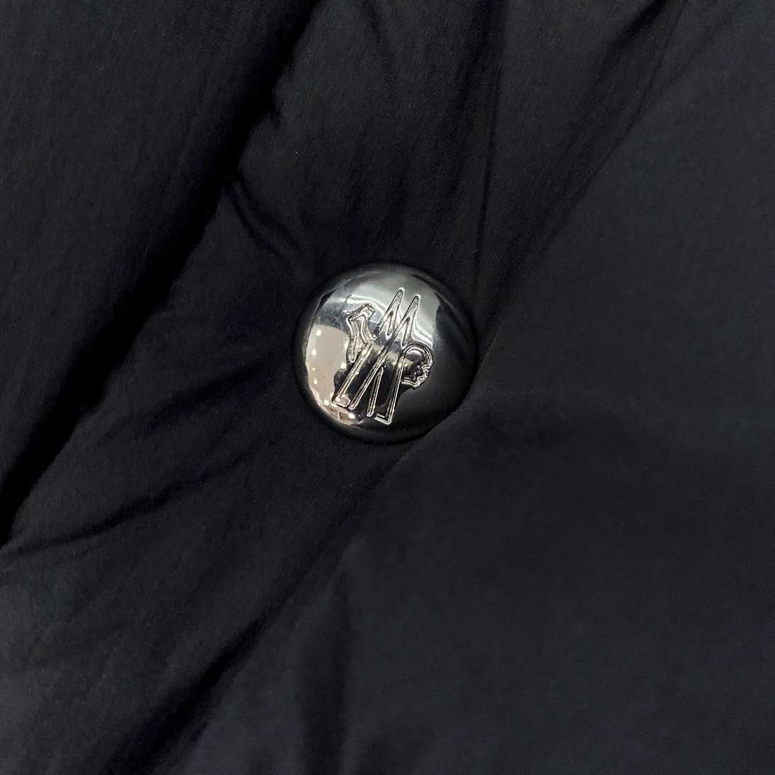 몽클레어 가이어크 다운 롱패딩