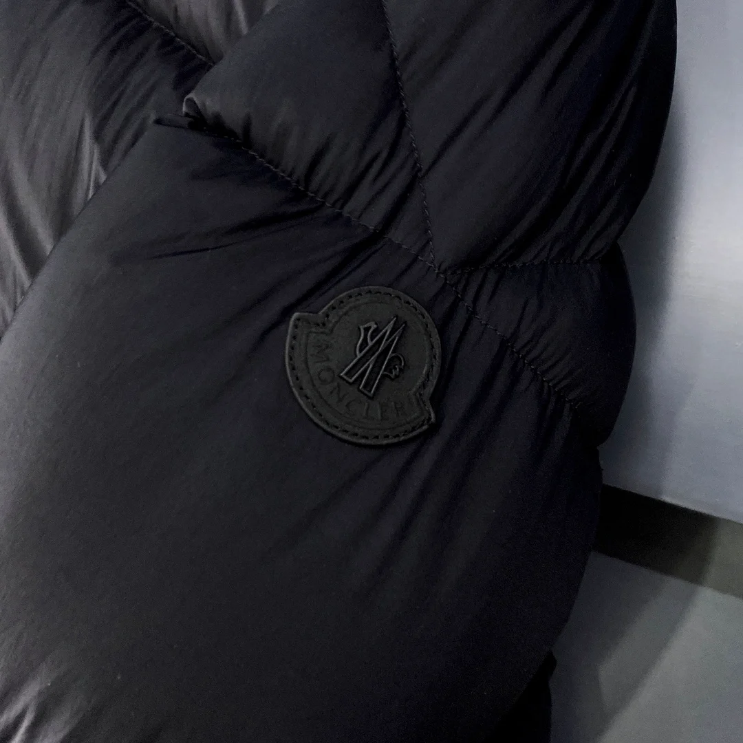 몽클레어 가이어크 다운 롱패딩