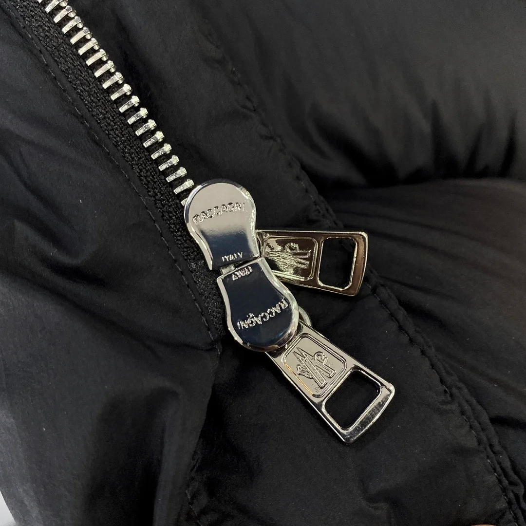 몽클레어 가이어크 다운 롱패딩