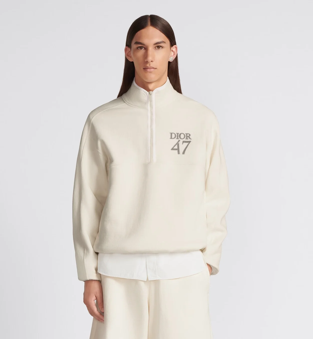 디올 레귤러 핏 스탠드 칼라 스웨터 화이트