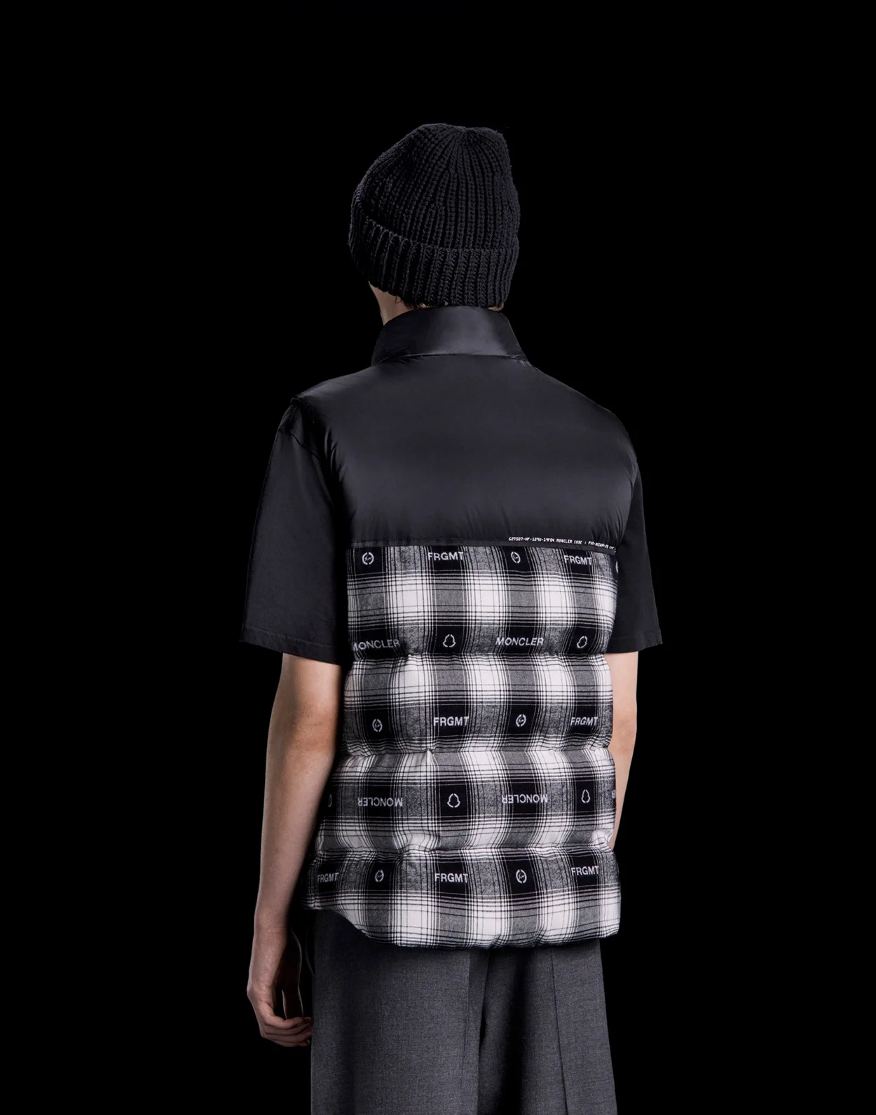 몽클레어 지니어스 프라그먼트 패딩 베스트