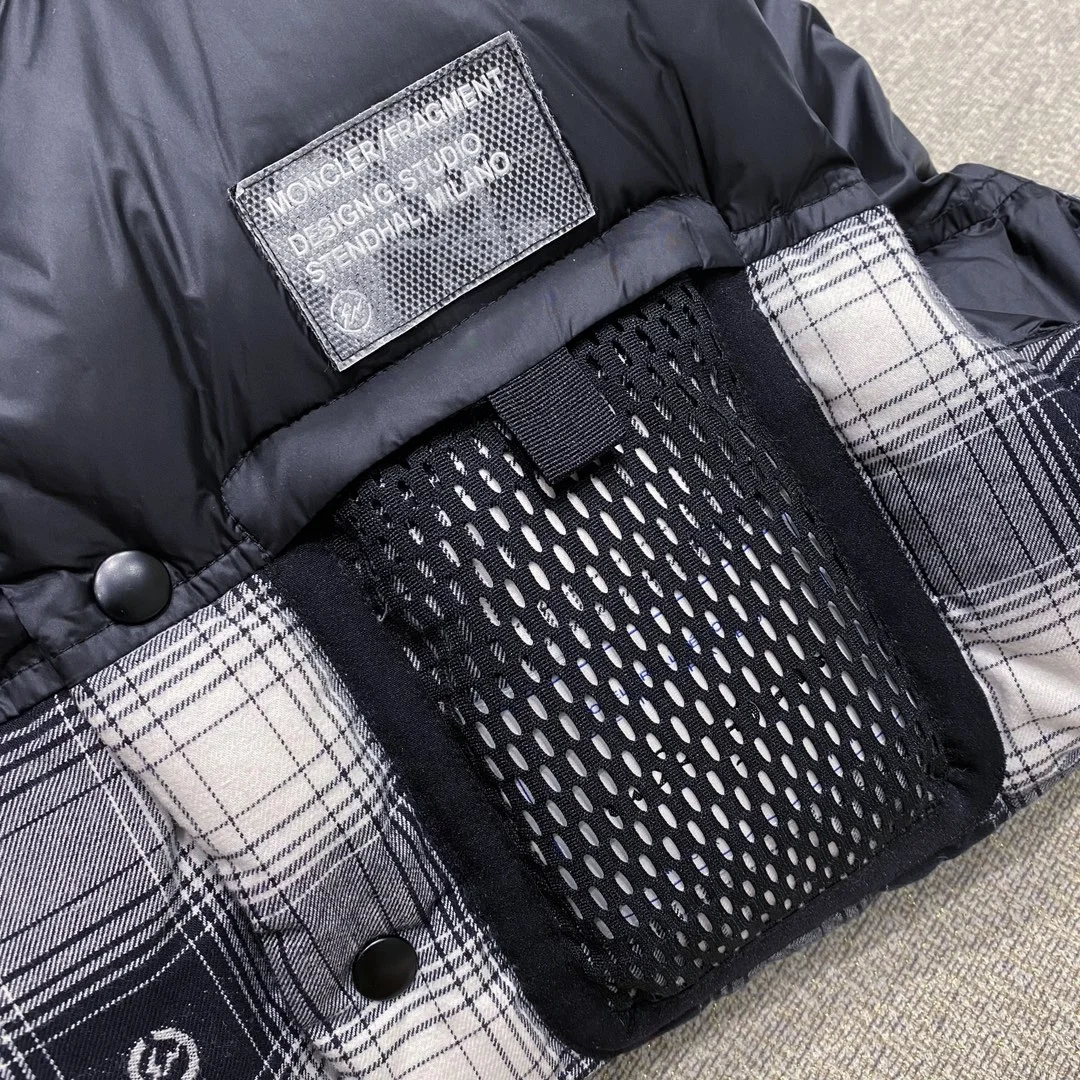 몽클레어 지니어스 프라그먼트 패딩 베스트