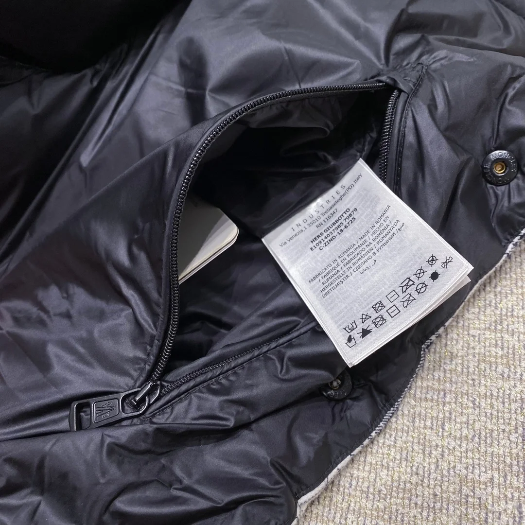 몽클레어 지니어스 프라그먼트 패딩 베스트