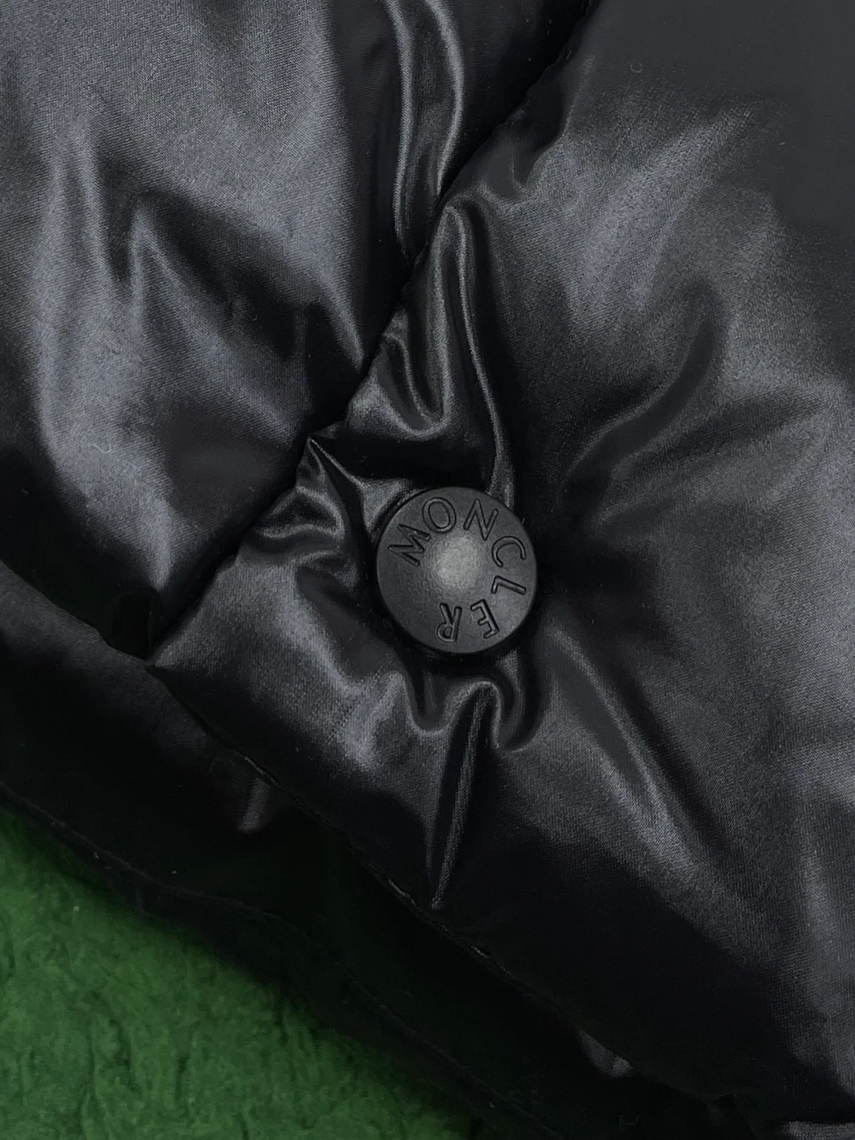 몽클레어 Misam 쇼트 다운 자켓 블랙