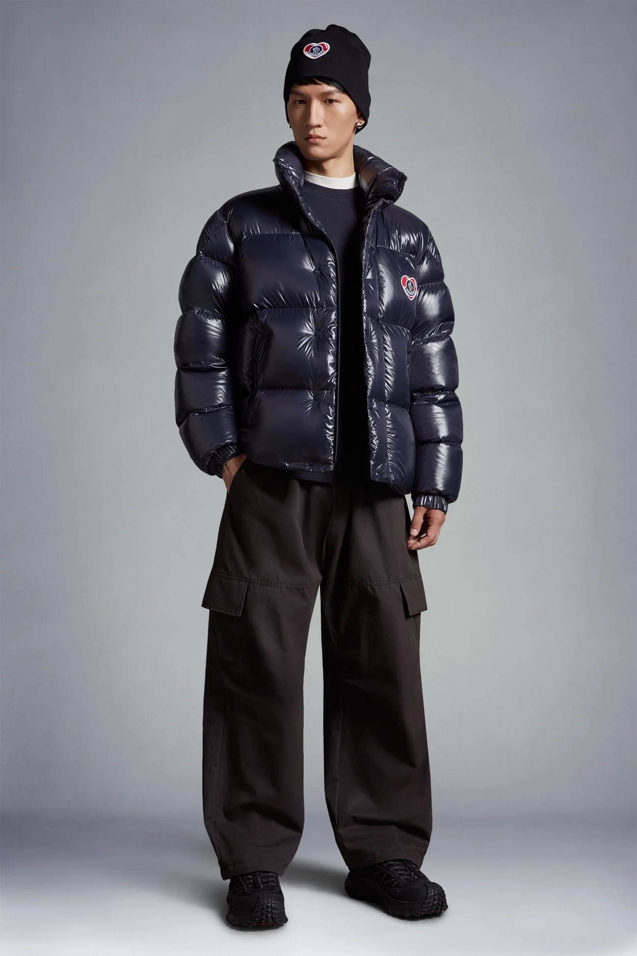 몽클레어 Misam 쇼트 다운 자켓 네이비