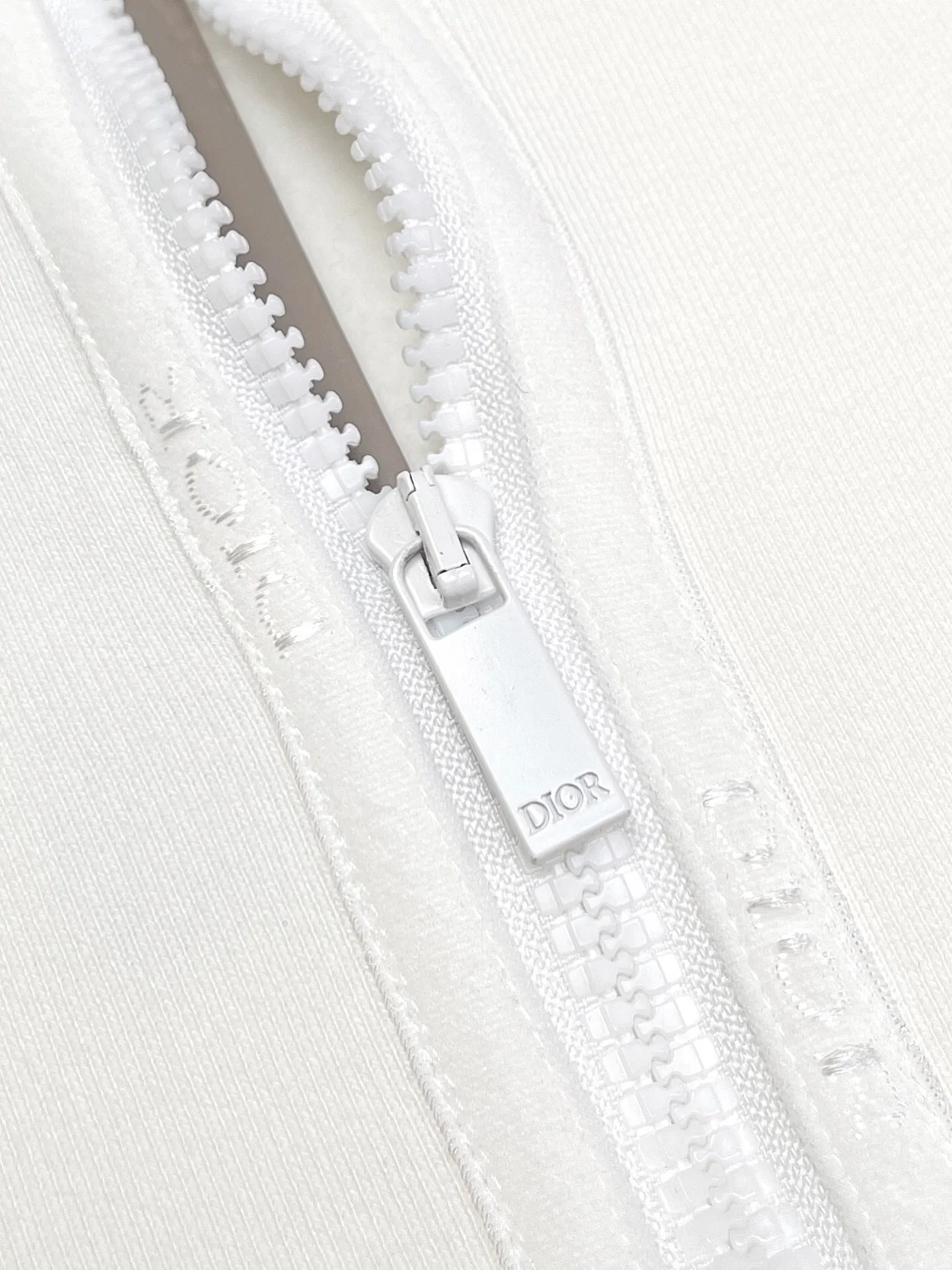 디올 코튼 플리스 칼라 스웨터 화이트