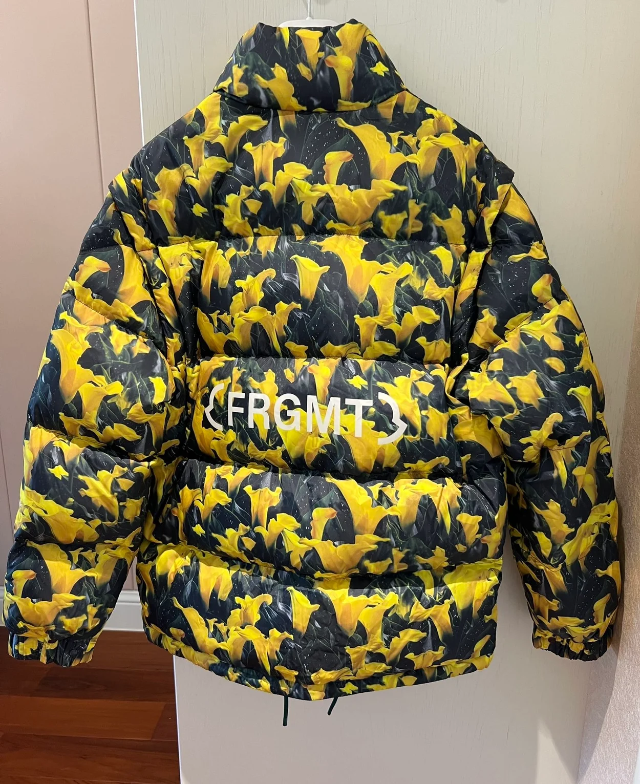 몽클레어 안세리컴 다운 자켓