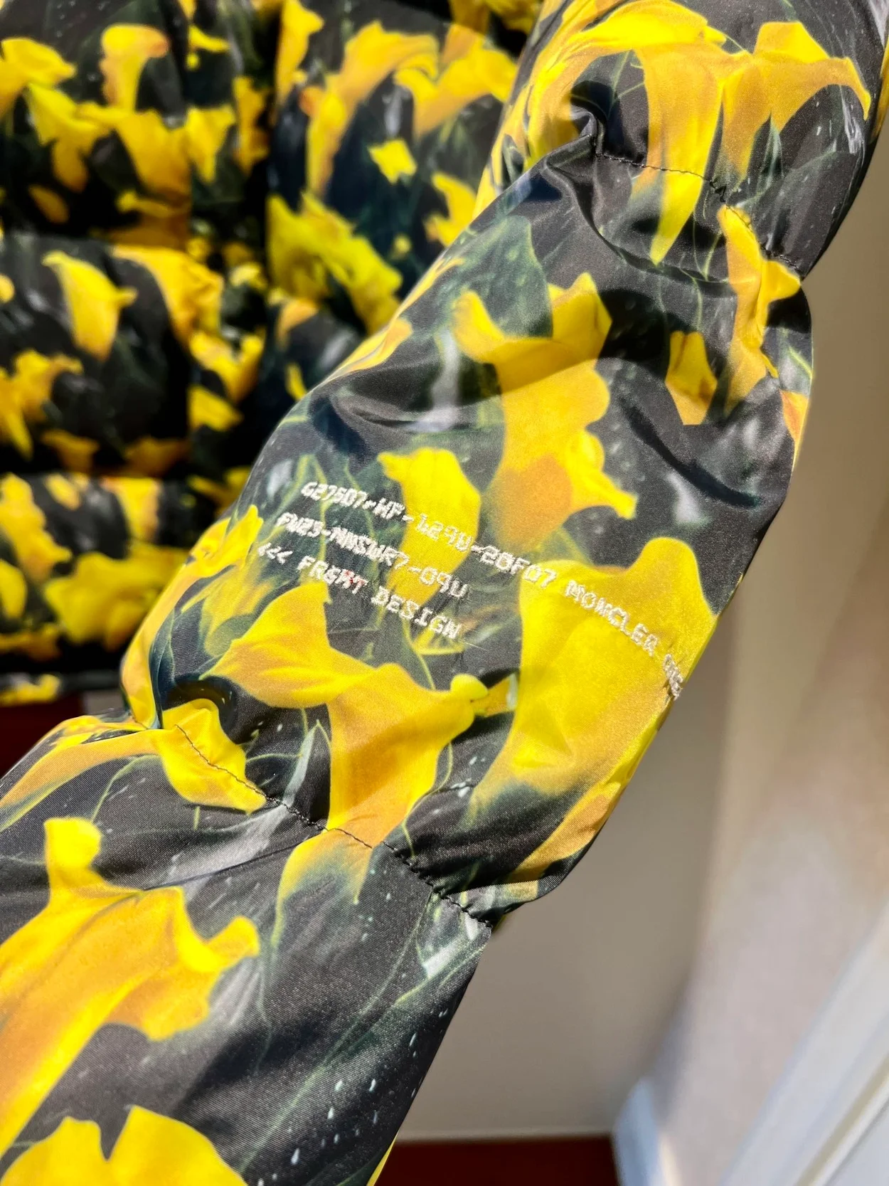 몽클레어 안세리컴 다운 자켓