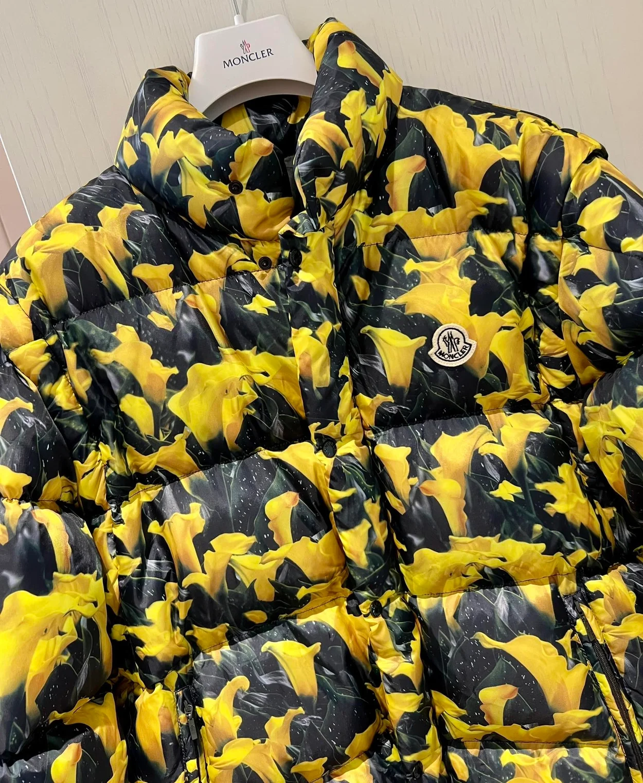 몽클레어 안세리컴 다운 자켓