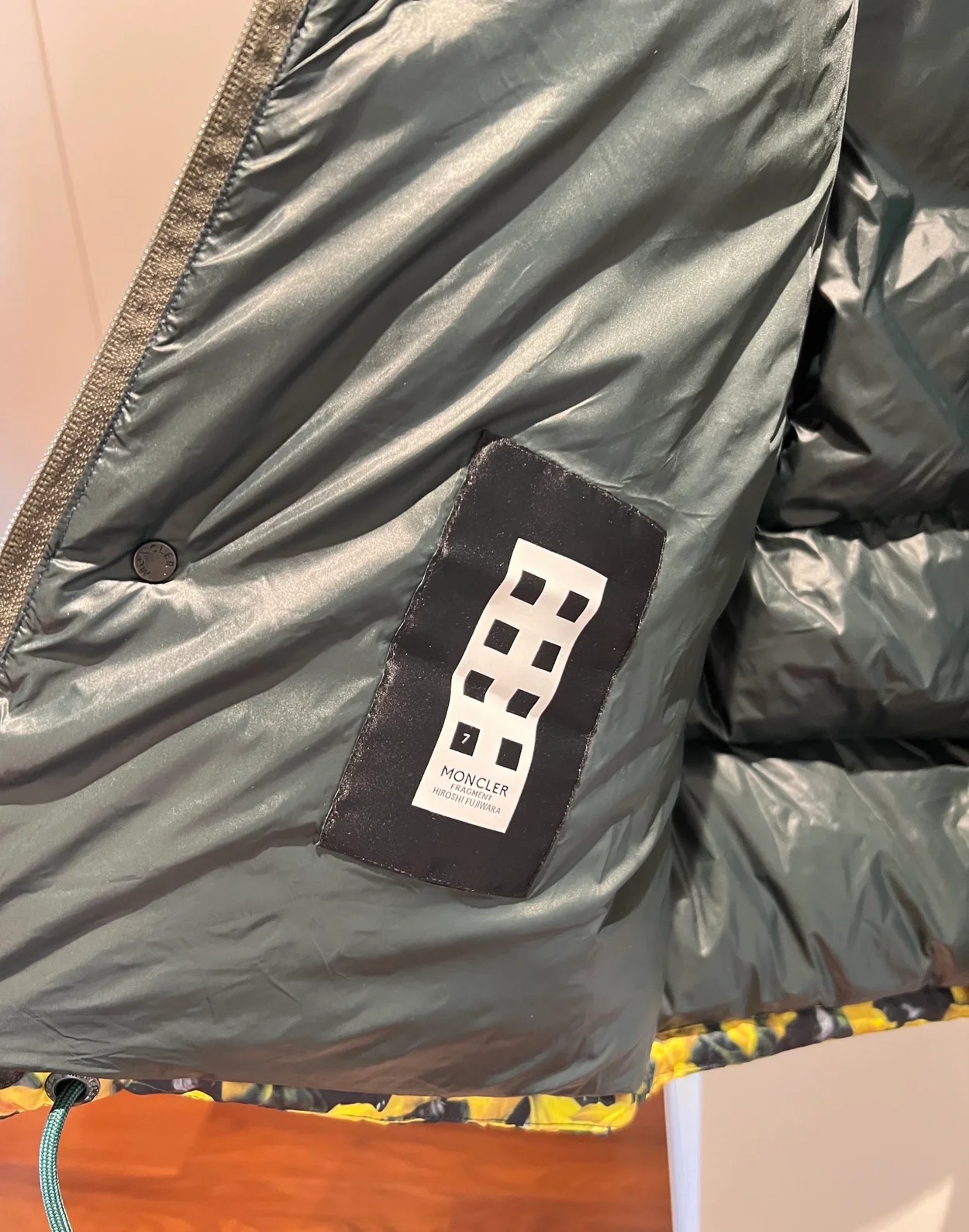 몽클레어 안세리컴 다운 자켓