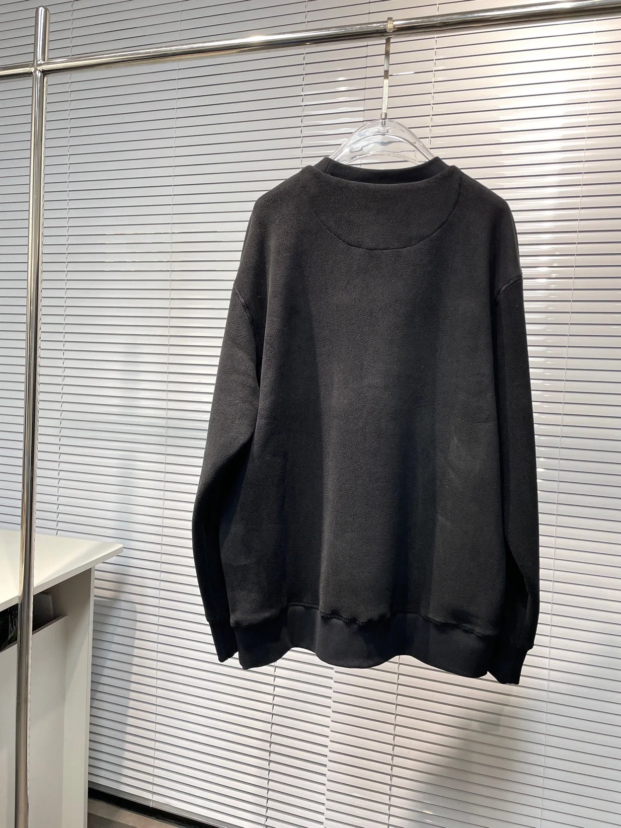 프라다 패브릭 테크니컬 스웨트 셔츠