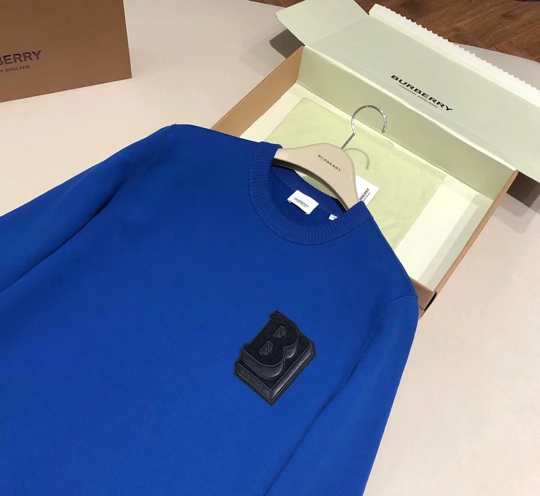 버버리 레터 그래픽 패치 스웨트셔츠