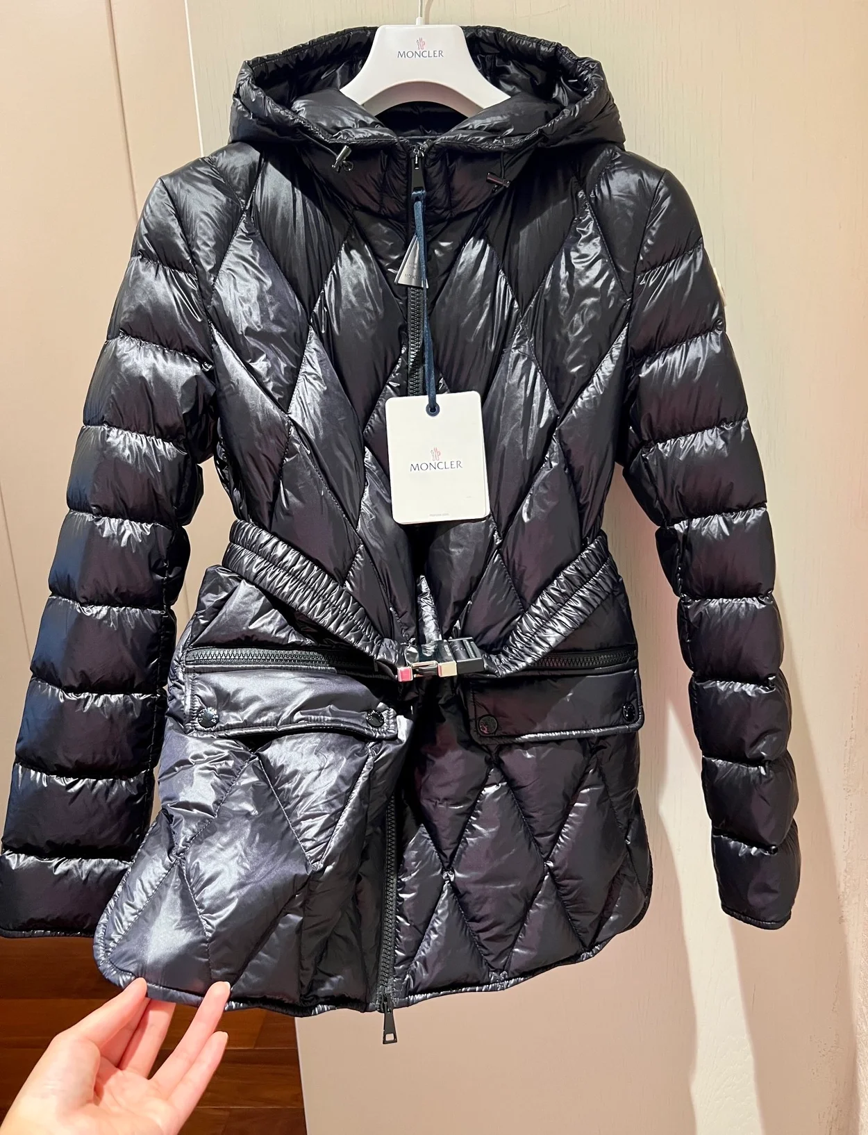 몽클레어 세리그넌 유니섹스 블랙 파카