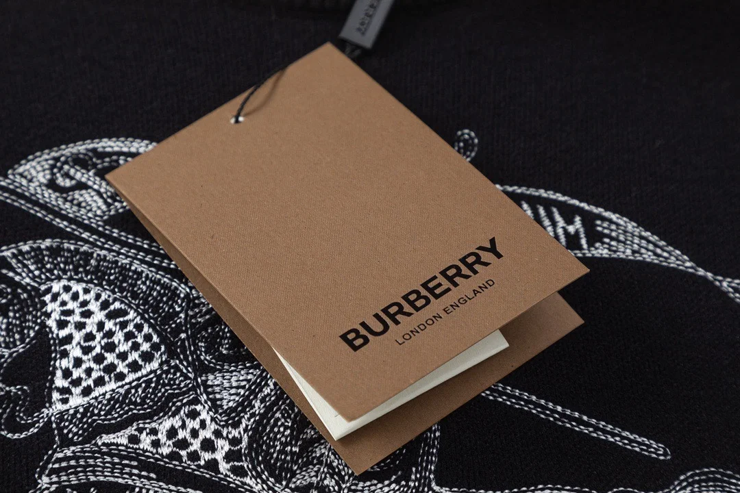 버버리 엠브로이더리 EKD 코튼 스웨트셔츠