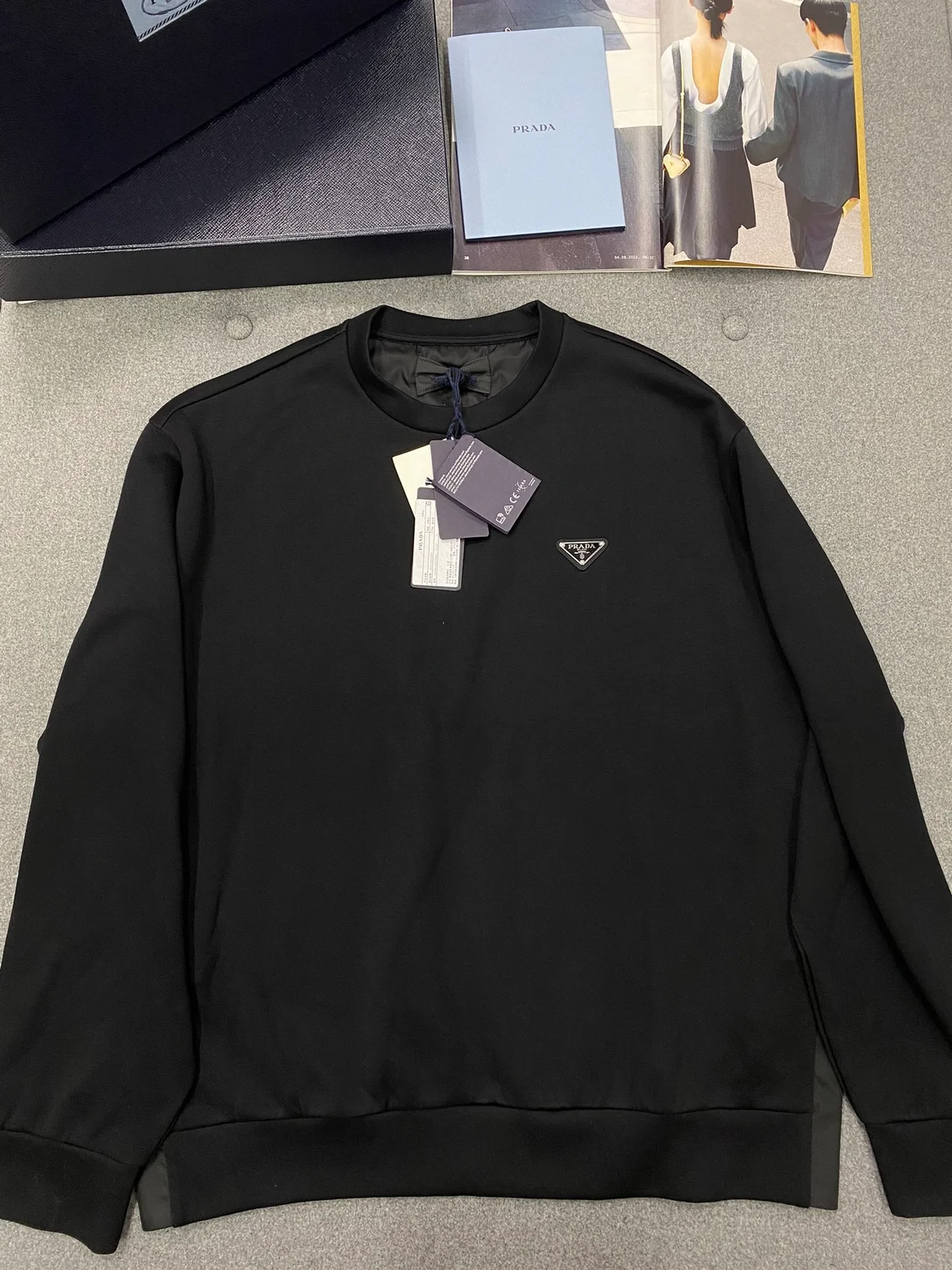 프라다 테크니컬 코튼 스웨트셔츠