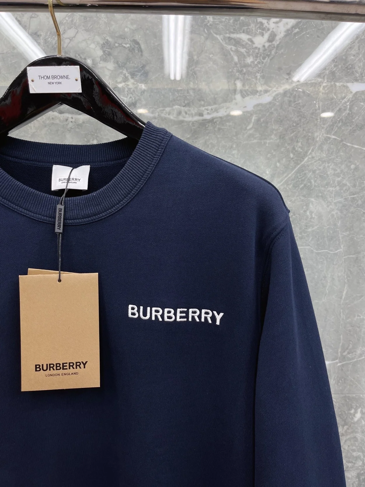 버버리 모노그램 모티프 코튼 스웨트셔츠 네이비