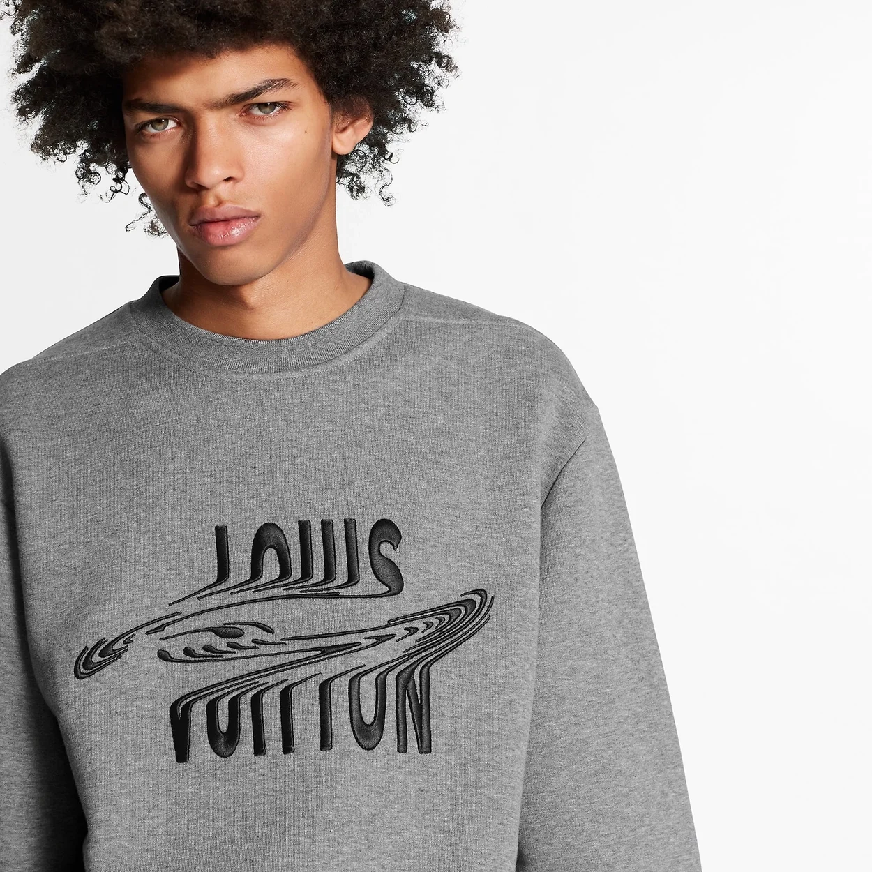 루이비통 프론트 엠브로이더리 크루넥 스웨트셔츠 1A8GVR