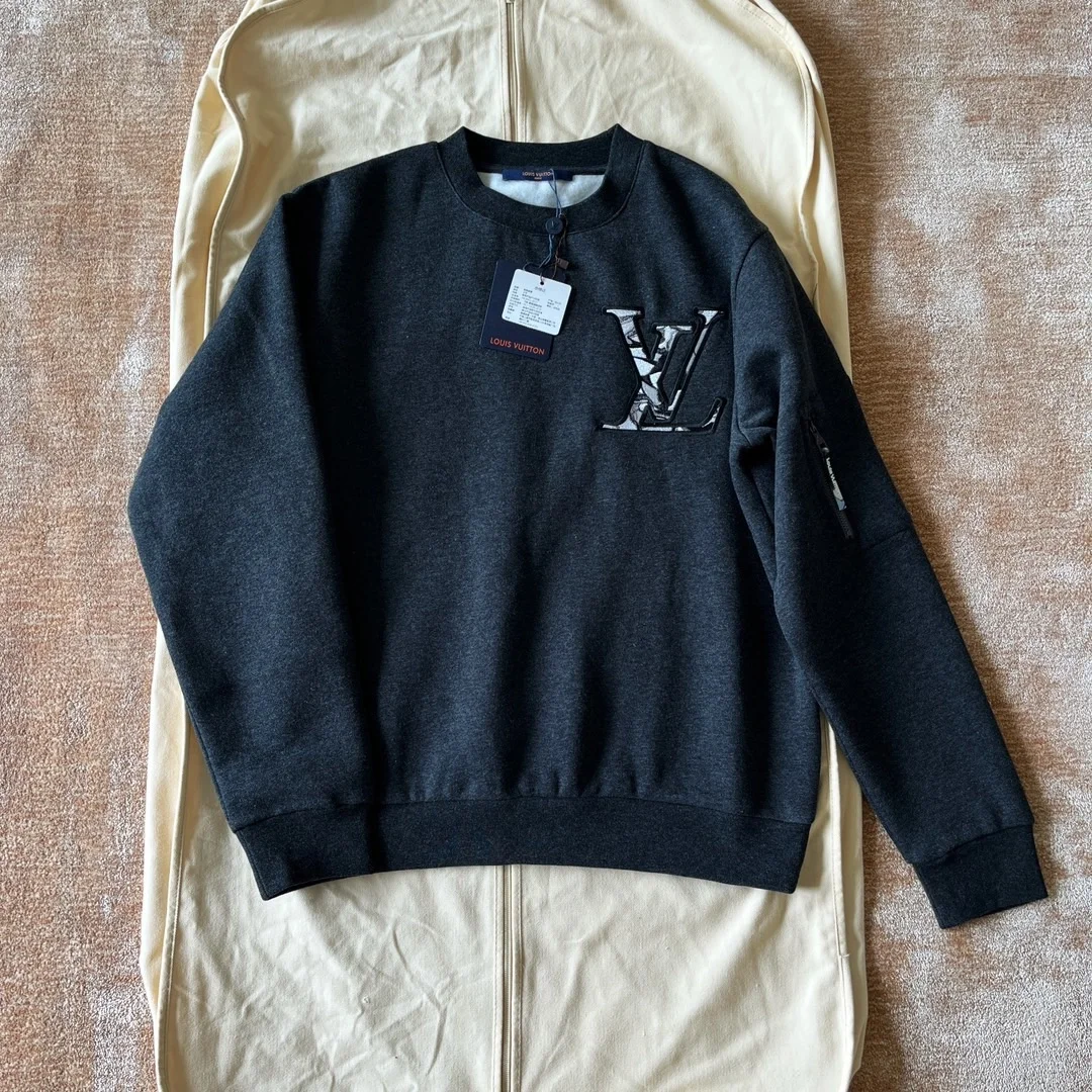 루이비통 코튼 크루넥 1AFAZI