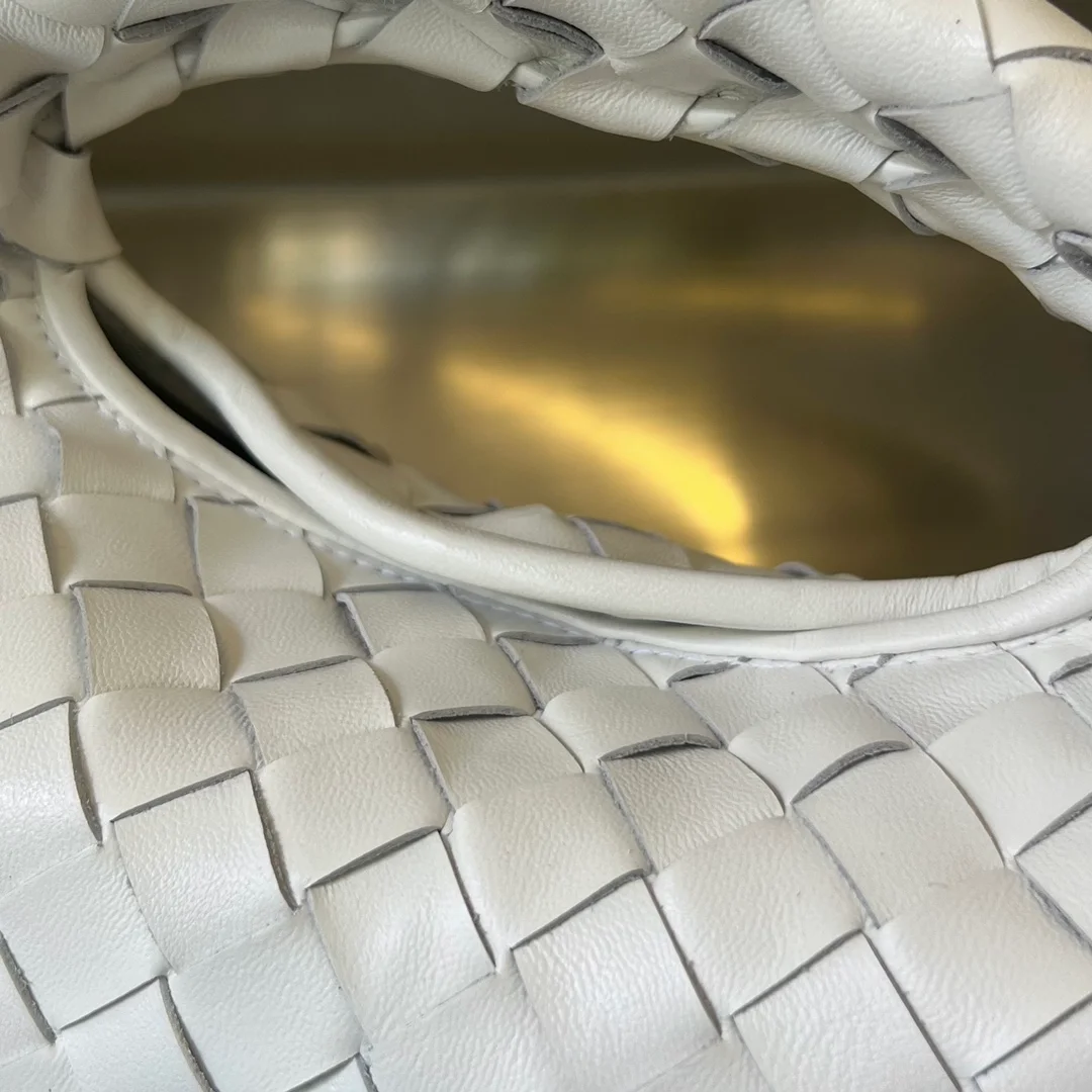 보테가 베네타 미니 홉 화이트