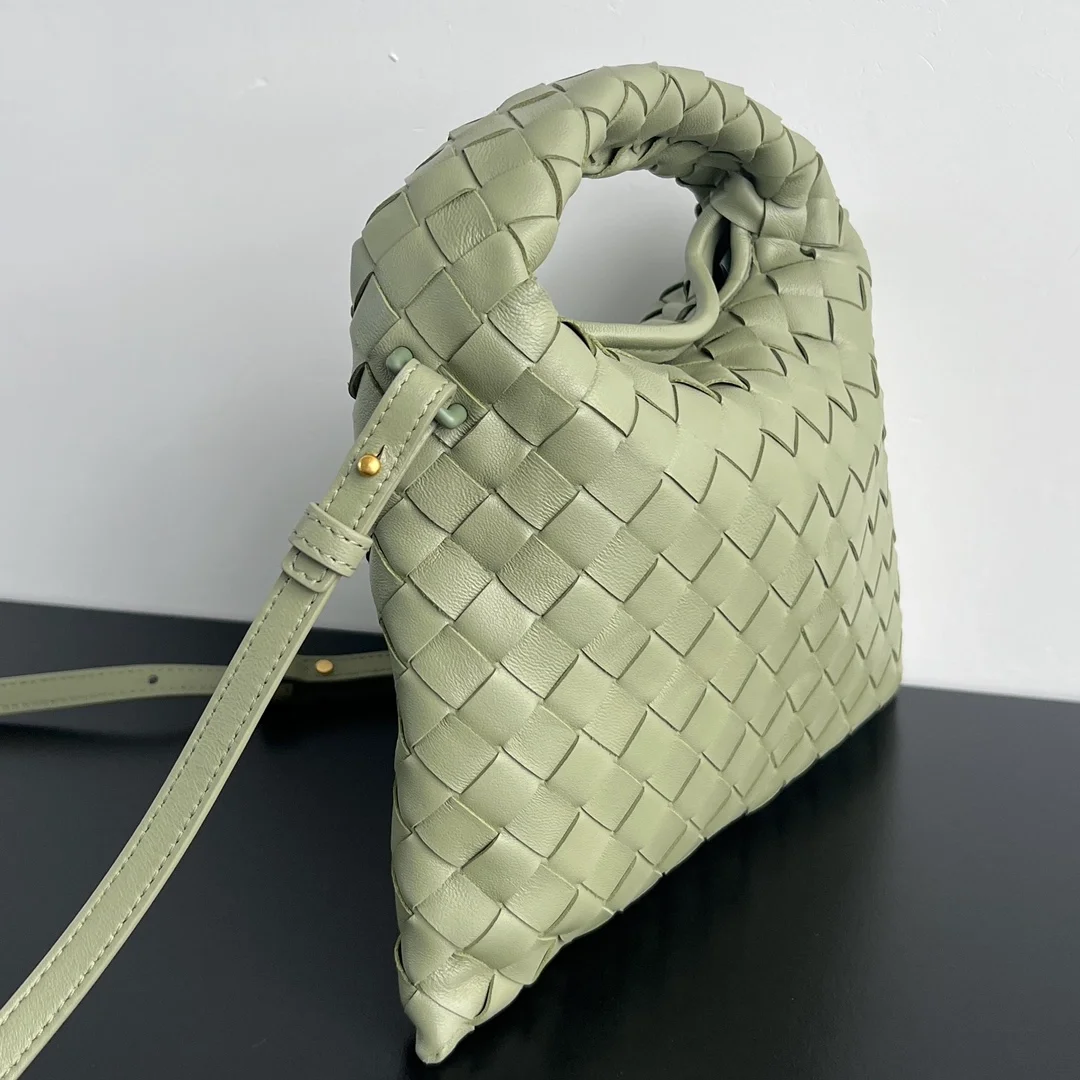 보테가 베네타 미니 홉 그린