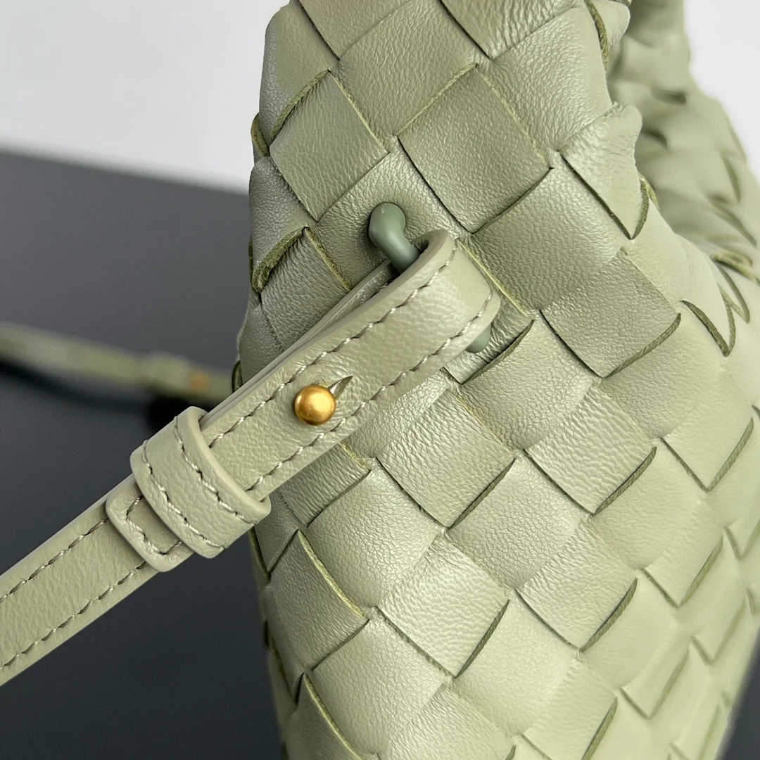 보테가 베네타 미니 홉 그린