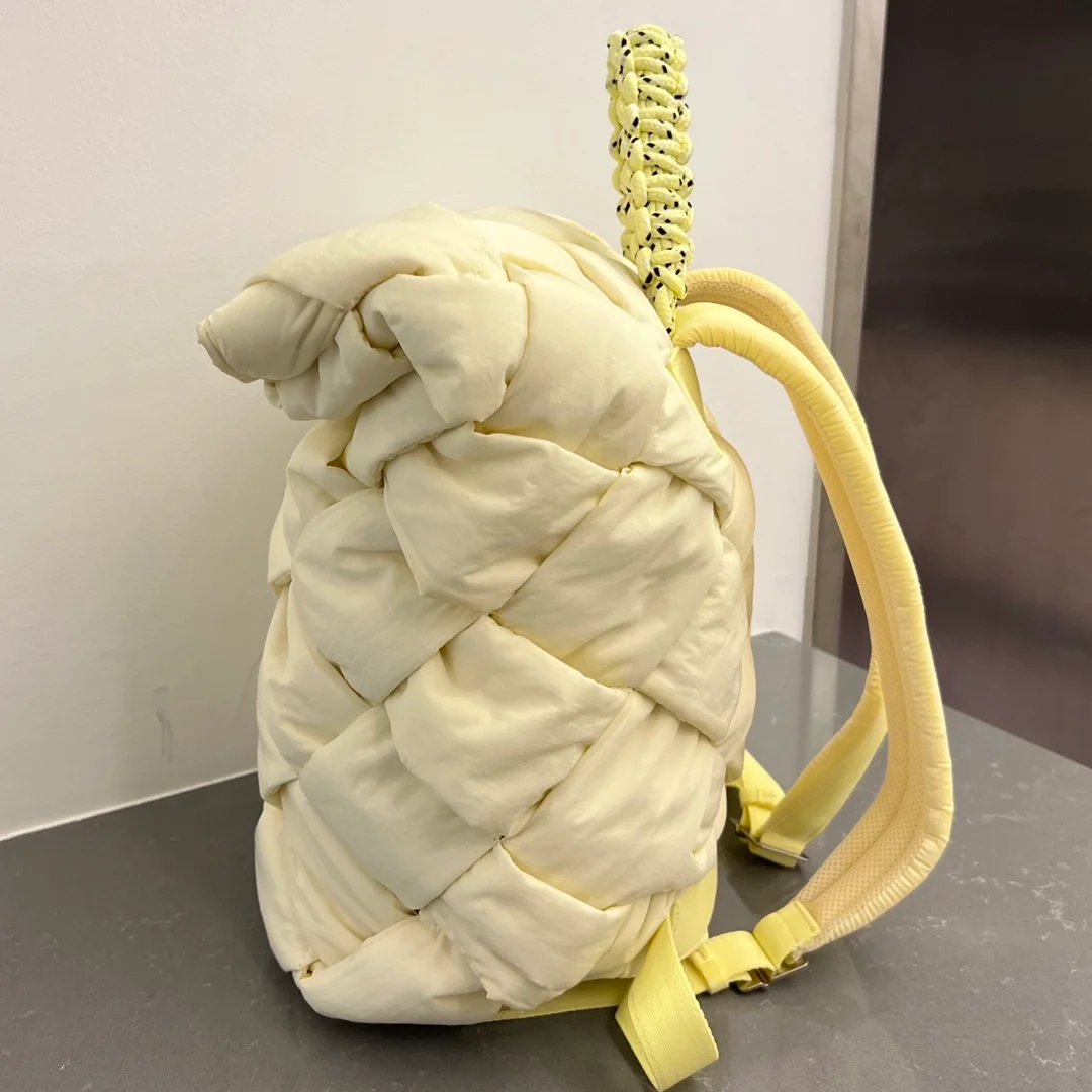 보테가 베네타 패디드 옐로우 카세트백