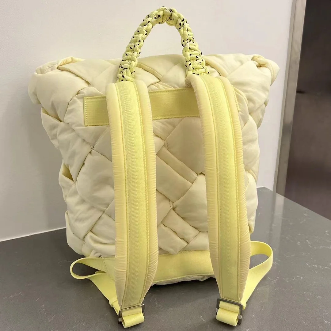 보테가 베네타 패디드 옐로우 카세트백