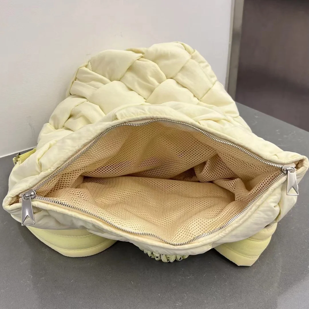 보테가 베네타 패디드 옐로우 카세트백