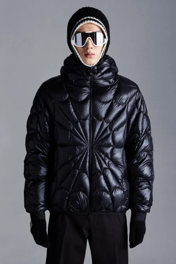 몽클레어 비올레 스파이더맨 숏 다운 자켓