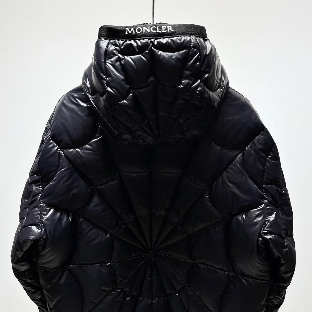 몽클레어 비올레 스파이더맨 숏 다운 자켓