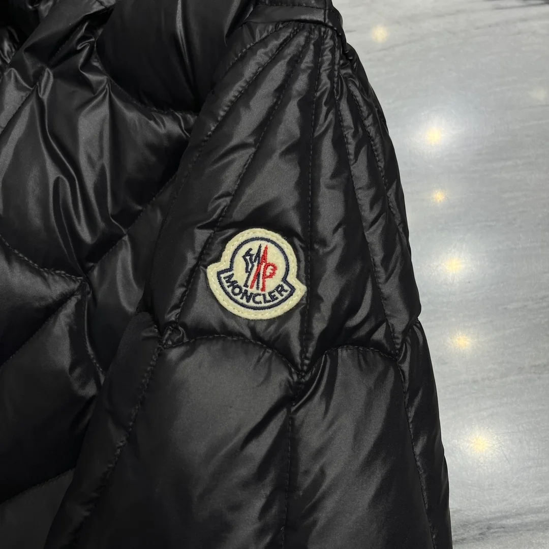 몽클레어 비올레 스파이더맨 숏 다운 자켓