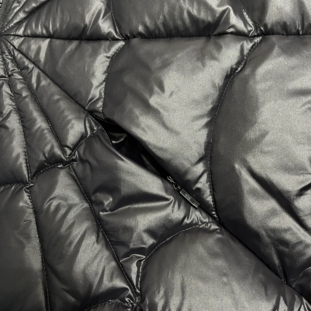 몽클레어 비올레 스파이더맨 숏 다운 자켓