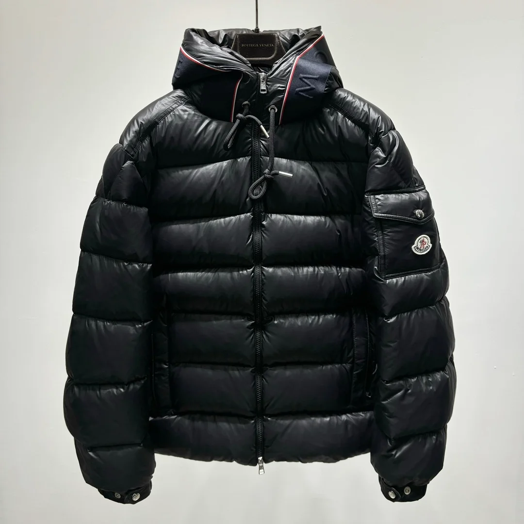 몽클레어 PAVIN 다운 패딩 자켓