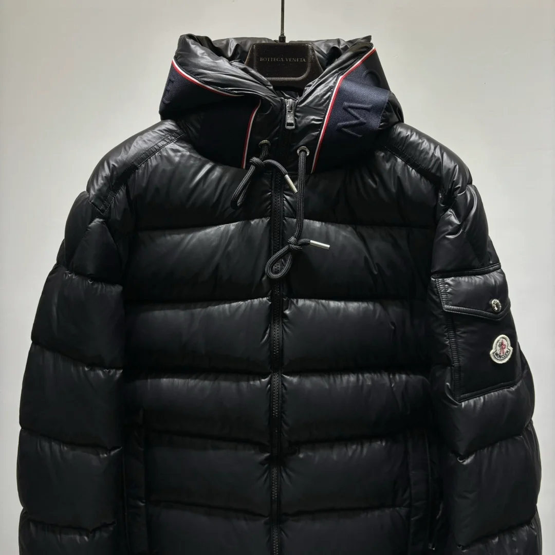 몽클레어 PAVIN 다운 패딩 자켓