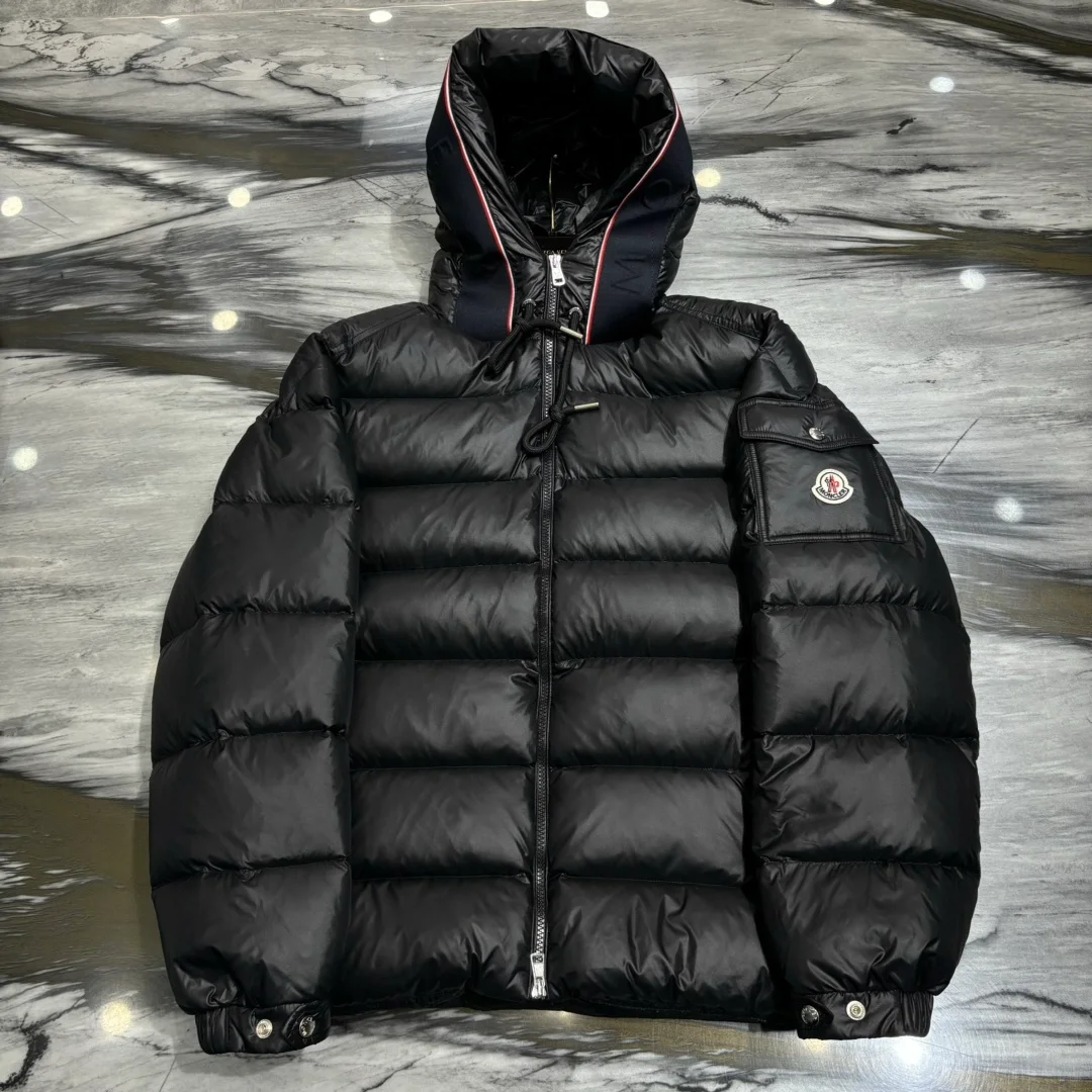 몽클레어 PAVIN 다운 패딩 자켓