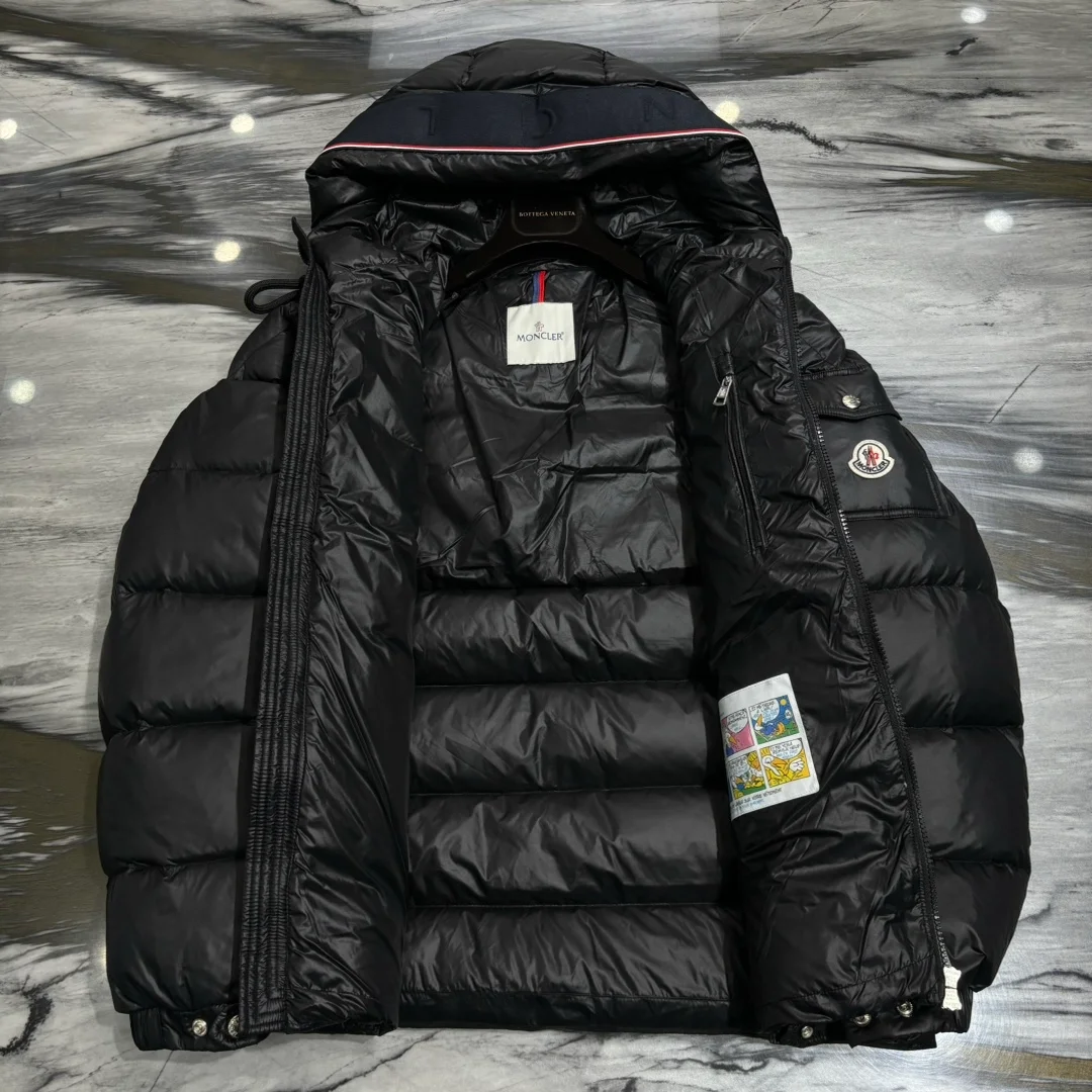 몽클레어 PAVIN 다운 패딩 자켓