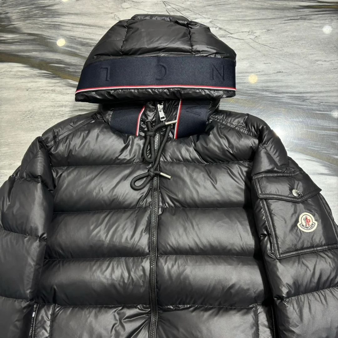 몽클레어 PAVIN 다운 패딩 자켓