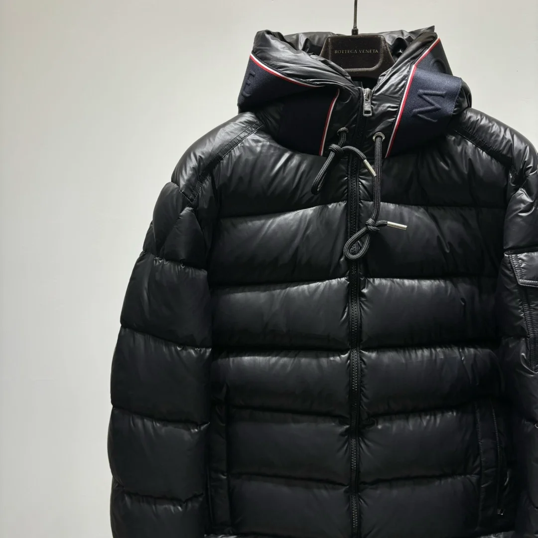 몽클레어 PAVIN 다운 패딩 자켓