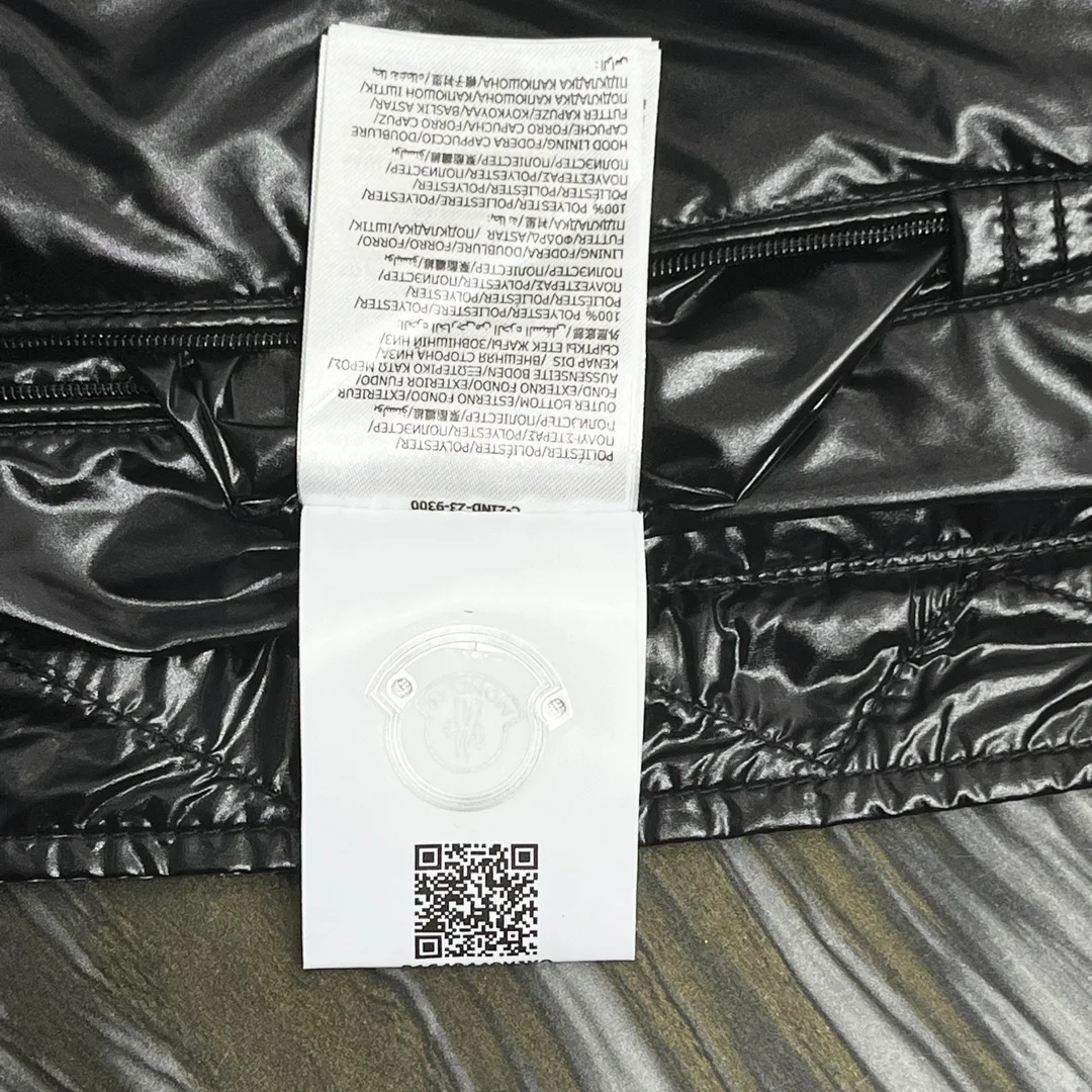 몽클레어 피그먼트 소코트린 숏 다운 패딩