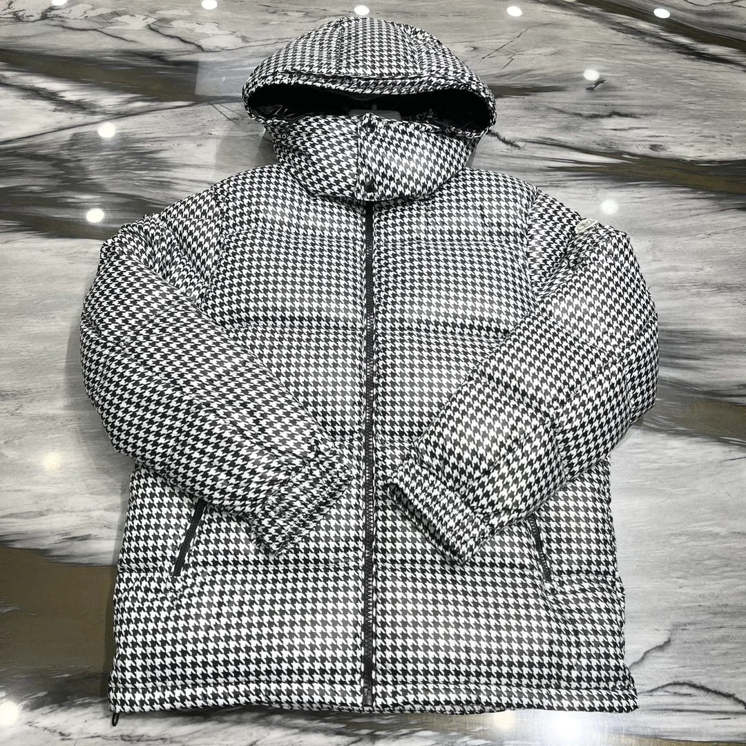 몽클레어 피그먼트 소코트린 숏 다운 패딩