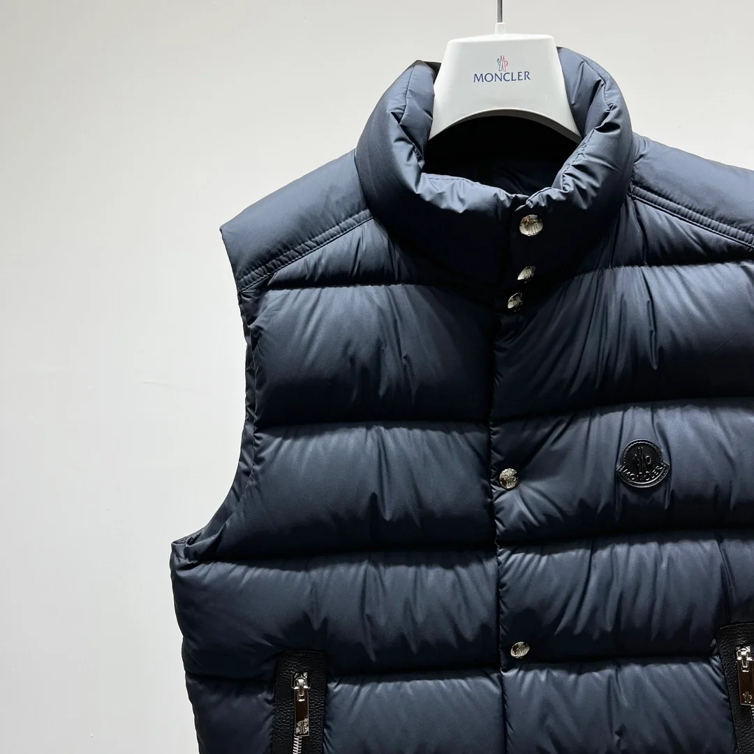 몽클레어 Herniaire 다운 베스트