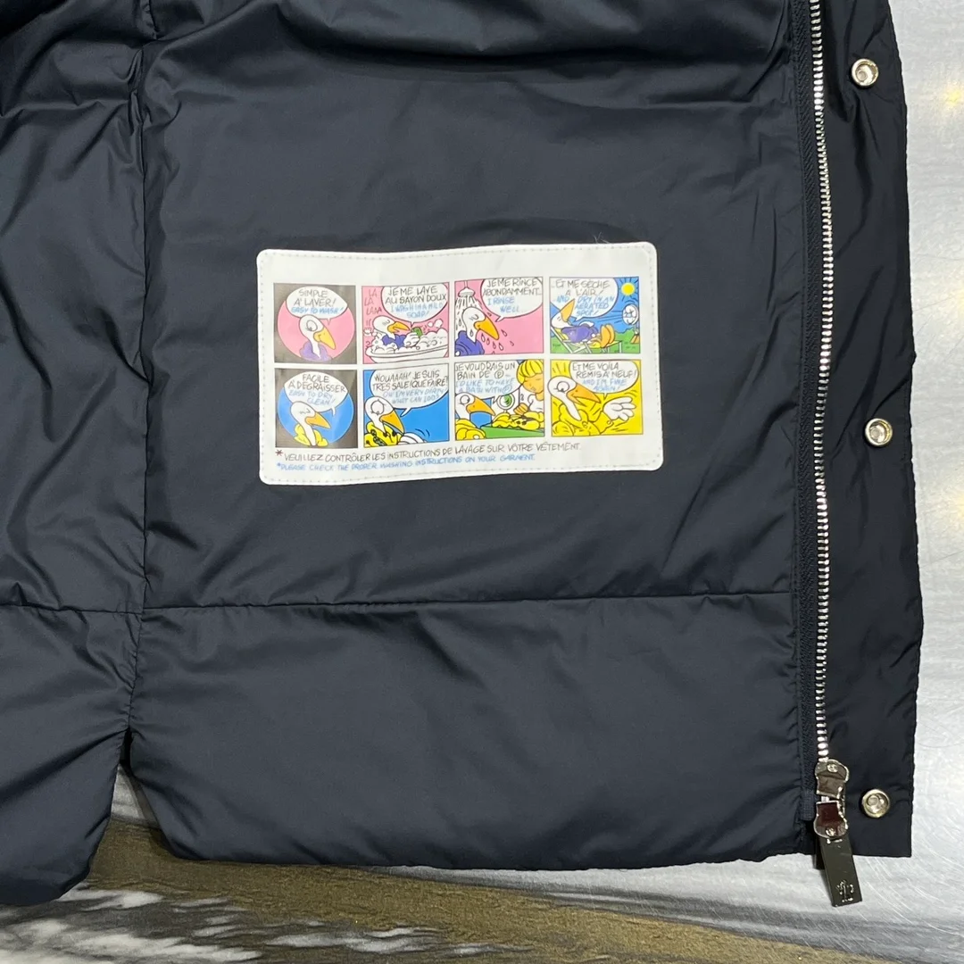 몽클레어 Herniaire 다운 베스트